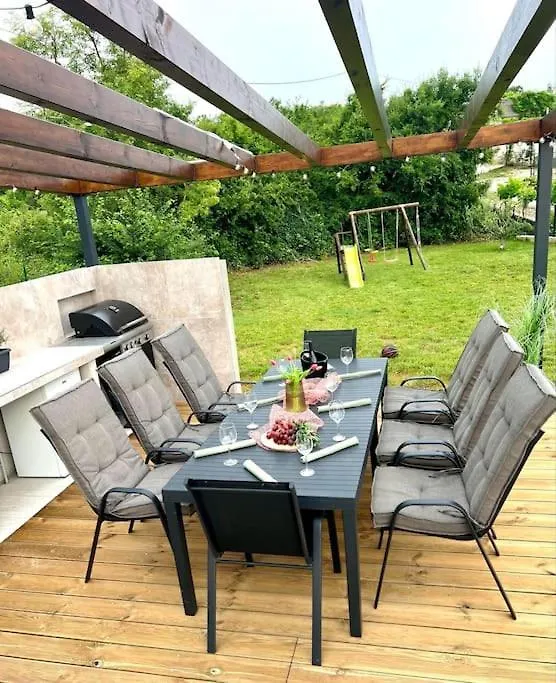 Holiday House 'Marlen' In Labin Labin  Holiday home Labin (Istria)