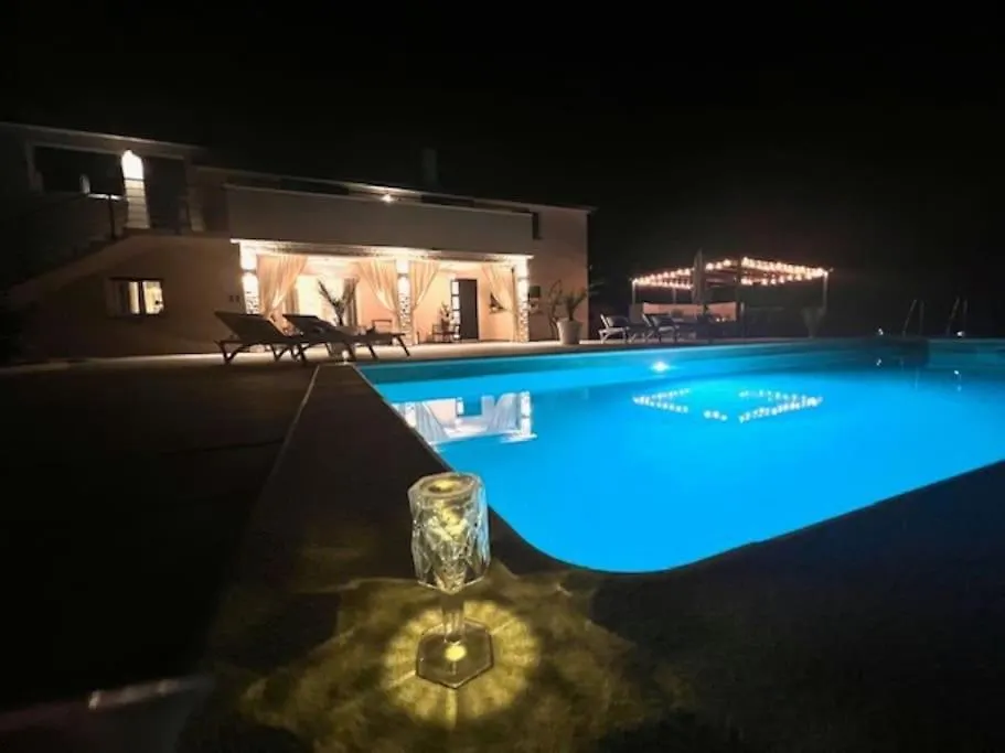 Holiday House 'Marlen' In Labin 라빈 펜션