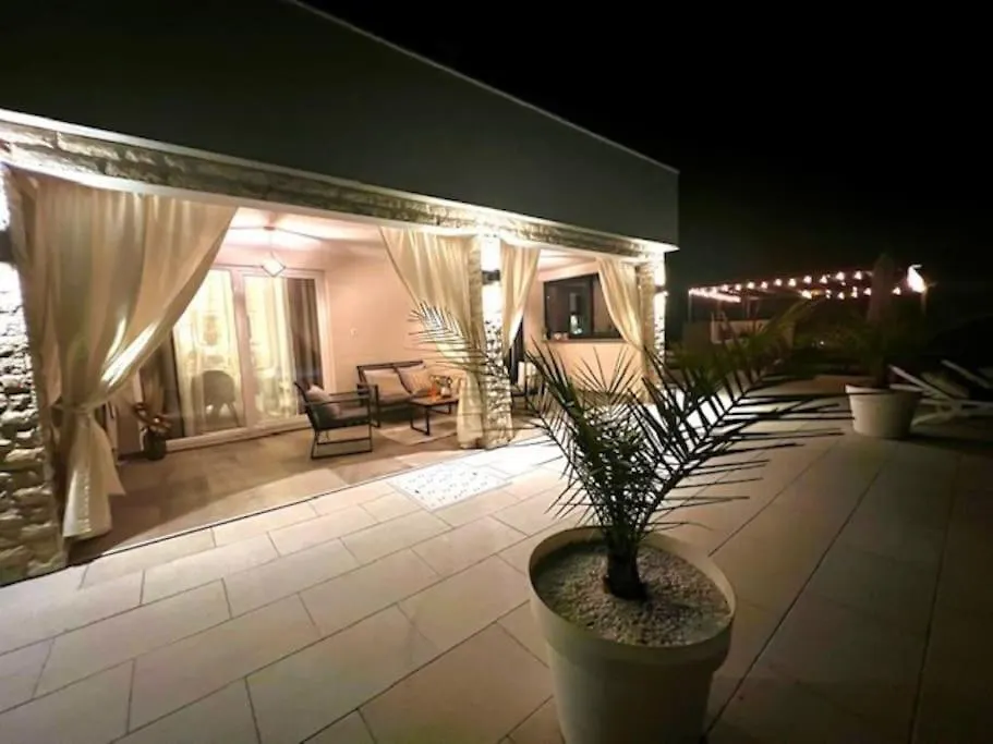 펜션 Holiday House 'Marlen' In Labin 라빈