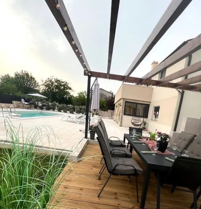 Holiday House 'Marlen' In Labin 라빈 0*,  크로아티아